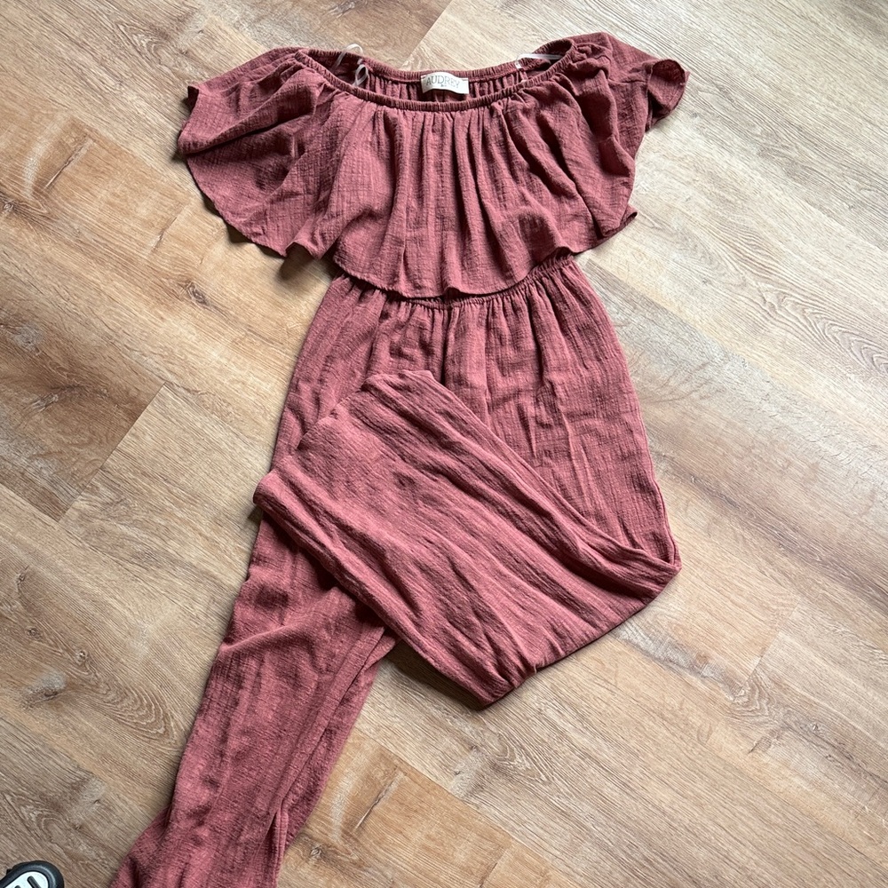 Off-Shoulder Jumpsuit in terracotta